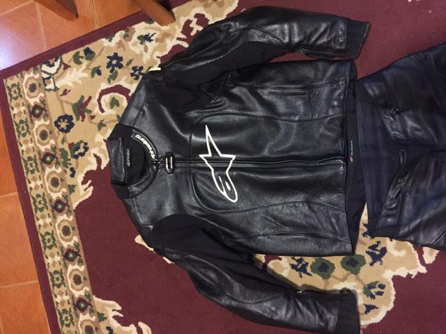 Vendo macacão alpinestars