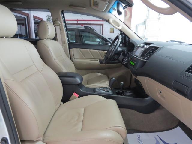 Hilux SW4 3.0 SRV 4x4 Diesel 7 Lugares Automático - Foto 7