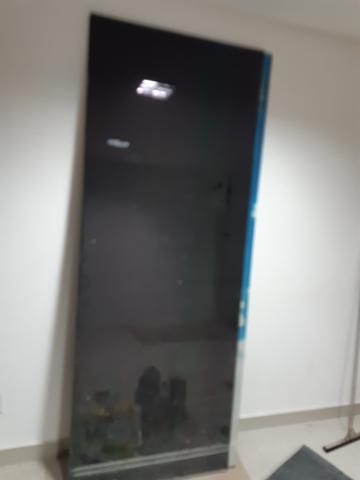 Vendo porta de blindex