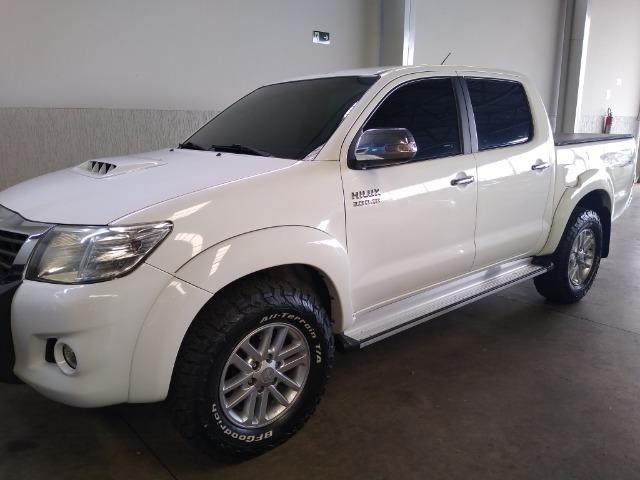 Toyota hilux 3.0srv top 2012