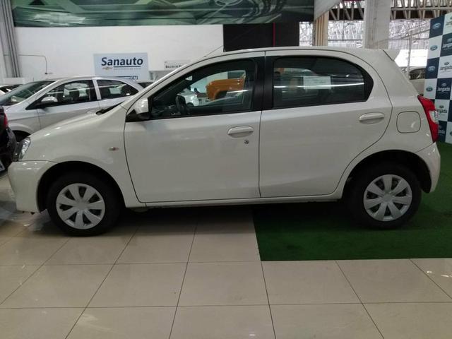 Toyota etios hatch - 2015/2015 - 1.5 x2 17v flex 4p - Foto 4