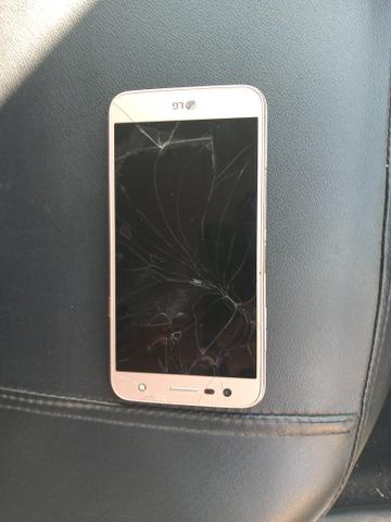 Vendo um LG k 11 com a tela trincada mais funciona perfeitamente