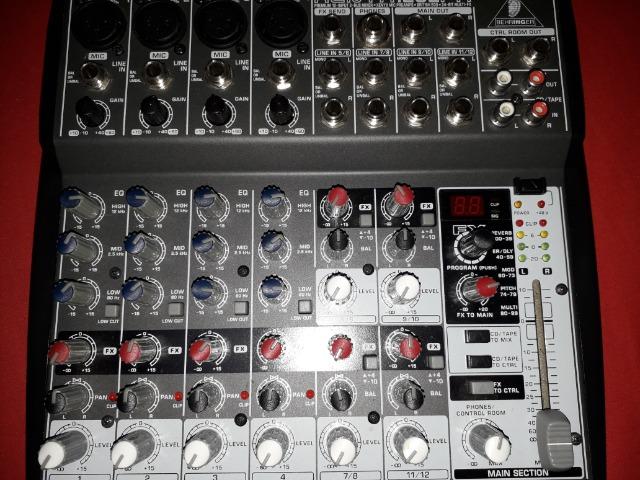 Excelente Mesa de Som Behringer Xenix 1202FX (12 canais) - Baixei para entregar! - Foto 2