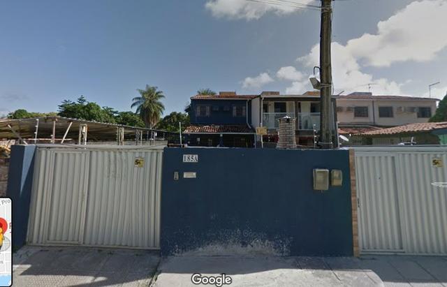 Casa em Candeias com 207 m2 por R$ 195 mil sua chance!