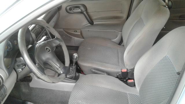 Automóvel - Foto 3