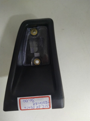 Luz para placa traseira. R$ 30,00. Instalada.Whats *.. *..37799616