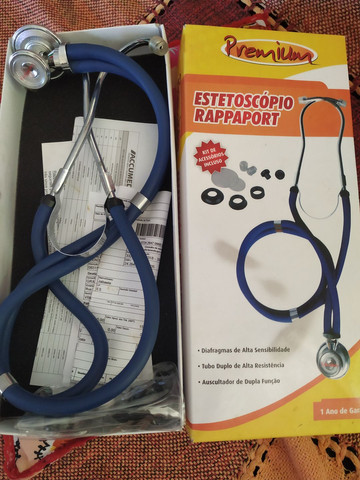 Estetoscópio novo