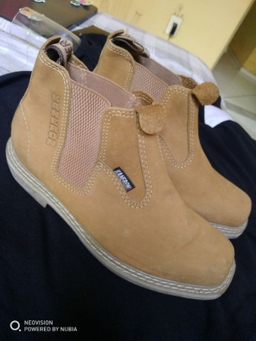 botas de couro kaneron