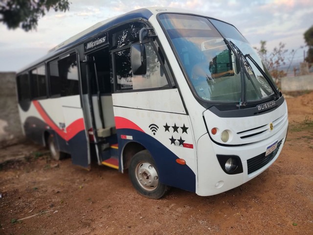 Micro ônibus Busscar Executivo