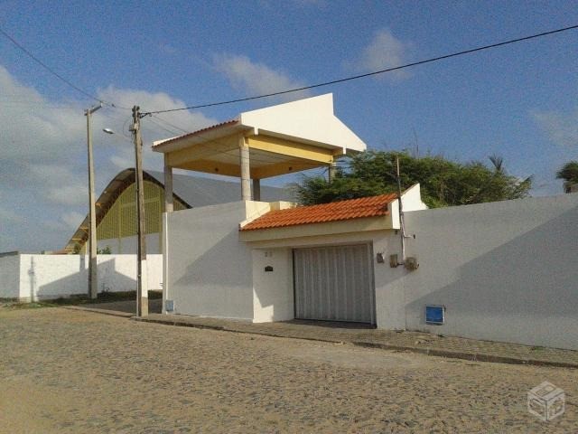Casa de Praia - Espaço para Evento Praia de Iparana, com Deck Duplo, Piscina, WIFI e Sky