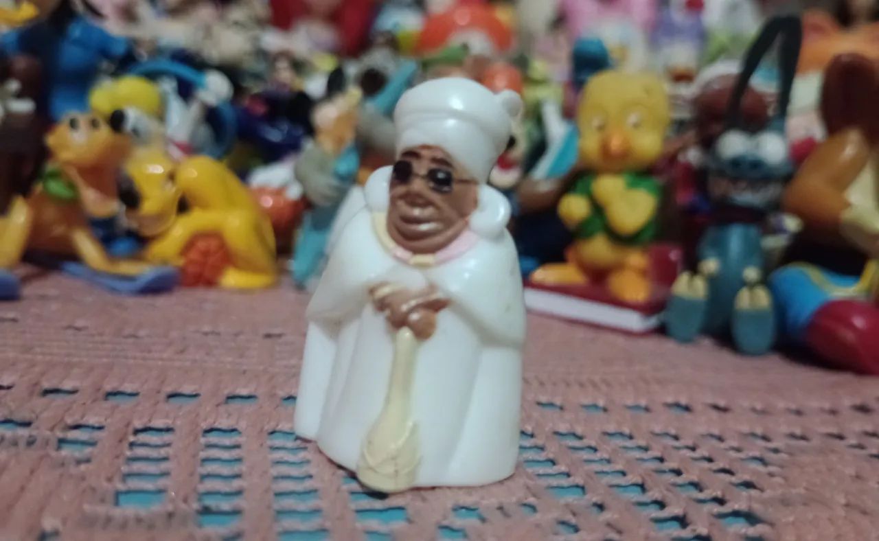 Boneco Mama Odie A Princesa e o sapo