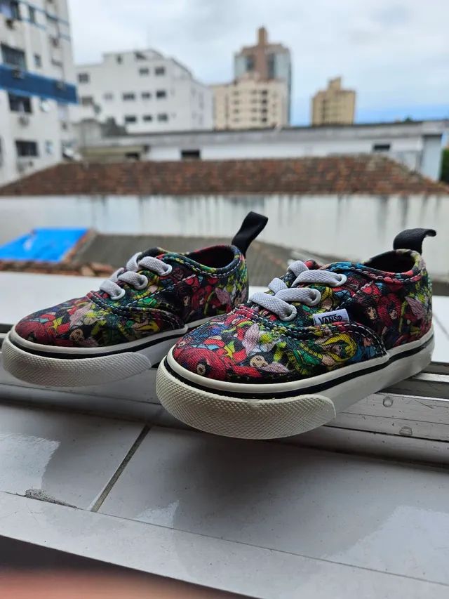 Vans best sale marvel niño