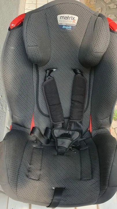 Cadeira preta para carro Matrix Evolution 0 a 25 kg - Foto 2