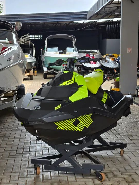 JET SKI SEA DOO SPARK TRIXX 2023 - Foto 2