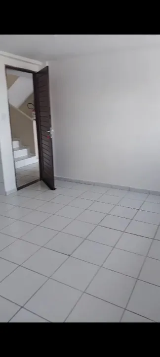 Alugo Kitnets Próximo da Av. Epitácio Pessoa