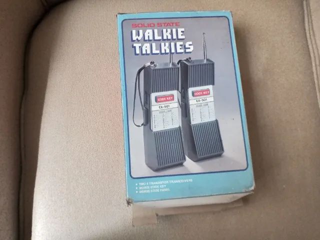 Walkie talkie solid state antigo novo, nunca usado   