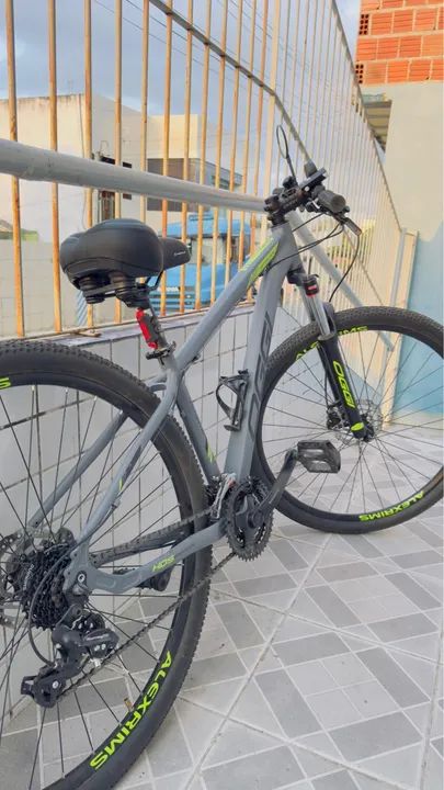 Bicicleta Oggi Hacker HDS 2024 