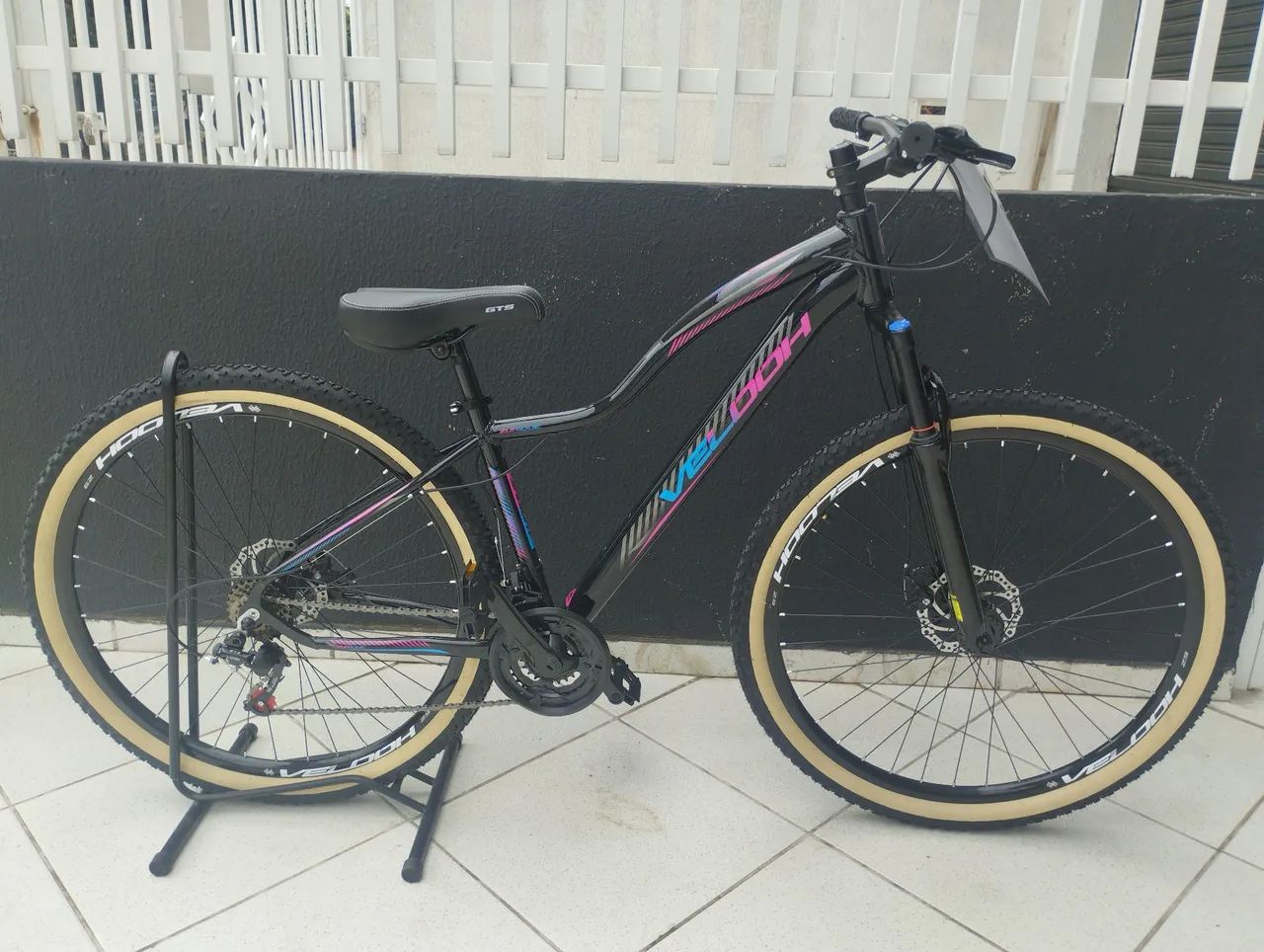 Bicicleta Aro 29 Velooh - 21V - Aluminio - Com Freio a Disco