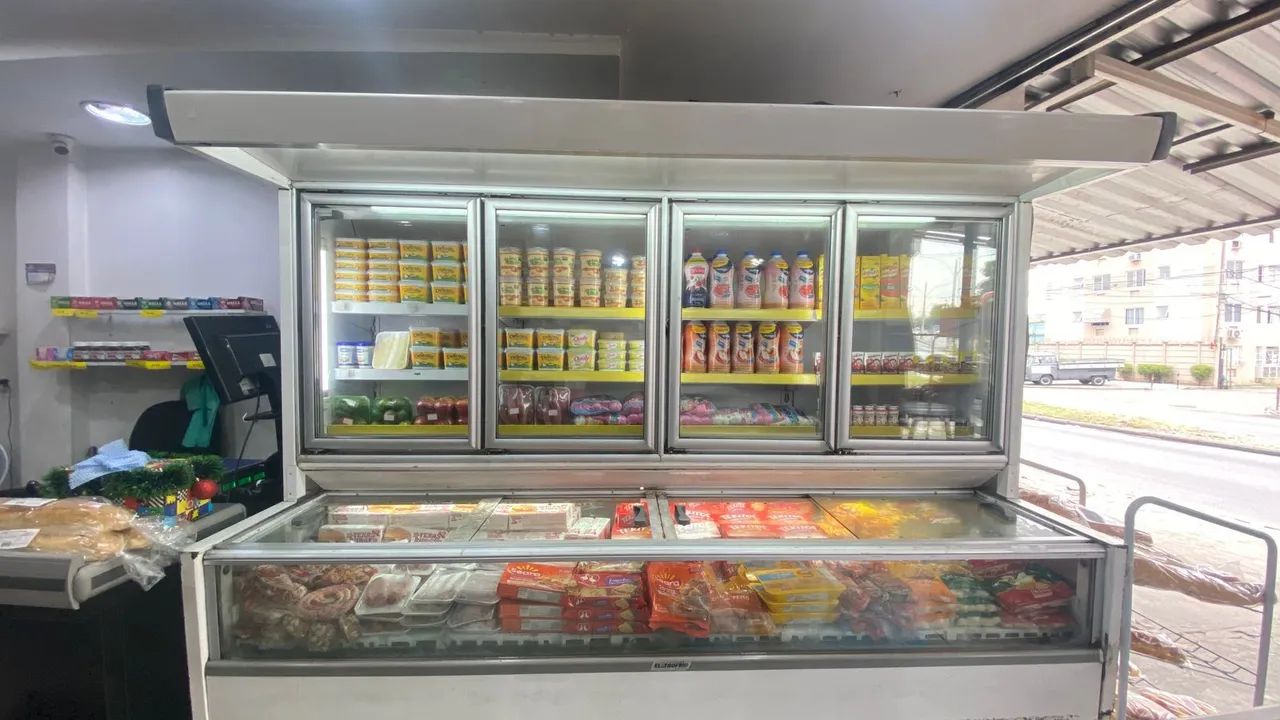 GELADEIRA EXPOSITORA COM ILHA DE CONGELADOS