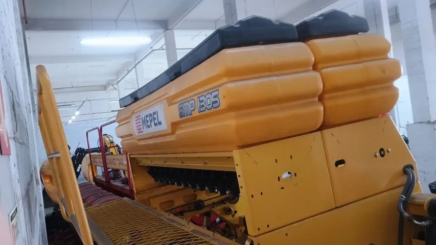 Plantadeira Múltipla Mepel 1305 Nova por Preço Imperdível (O Gerente Enlouqueceu)