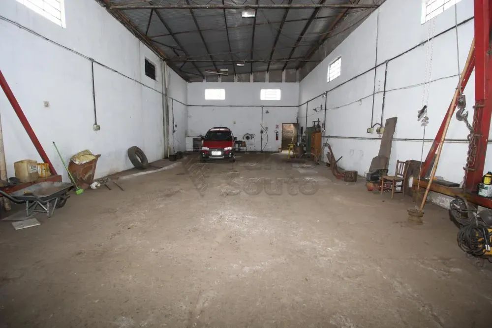 Oportunidade Única: Prédio Comercial Amplo e Funcional à Sua Disposição - Foto 3