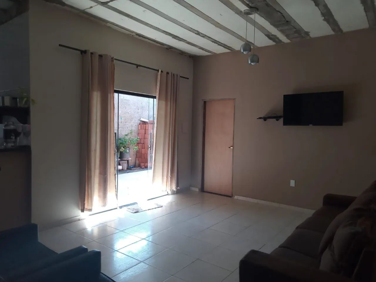 Vendo casa quitada e escriturada - Aberta pra negociação - Foto 2