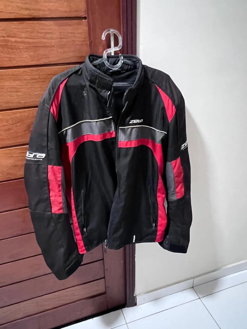 Vendo jaqueta da marca zebra