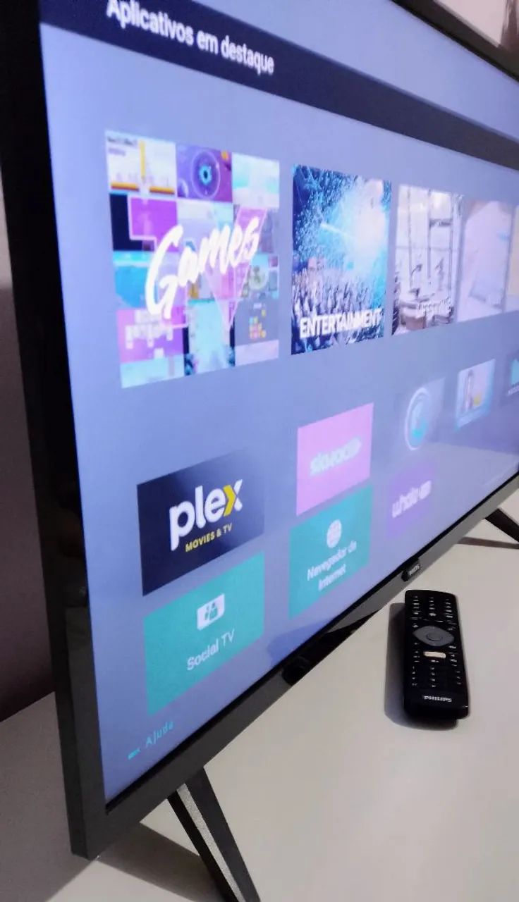 SMART TV PHILIPS 32 POLEGADAS controle e base ( pés) impecável !!64418588161154122