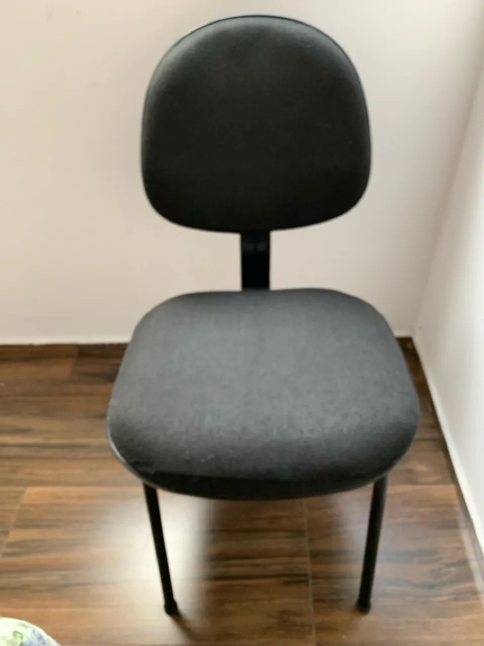 Cadeira de escritório preta