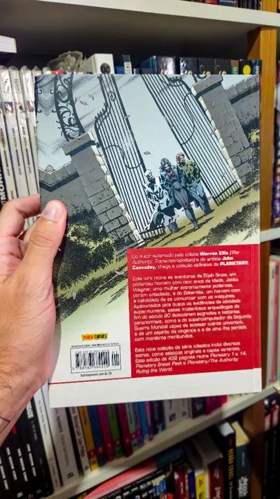 Planetary - Livro Um - HQ  - Foto 2