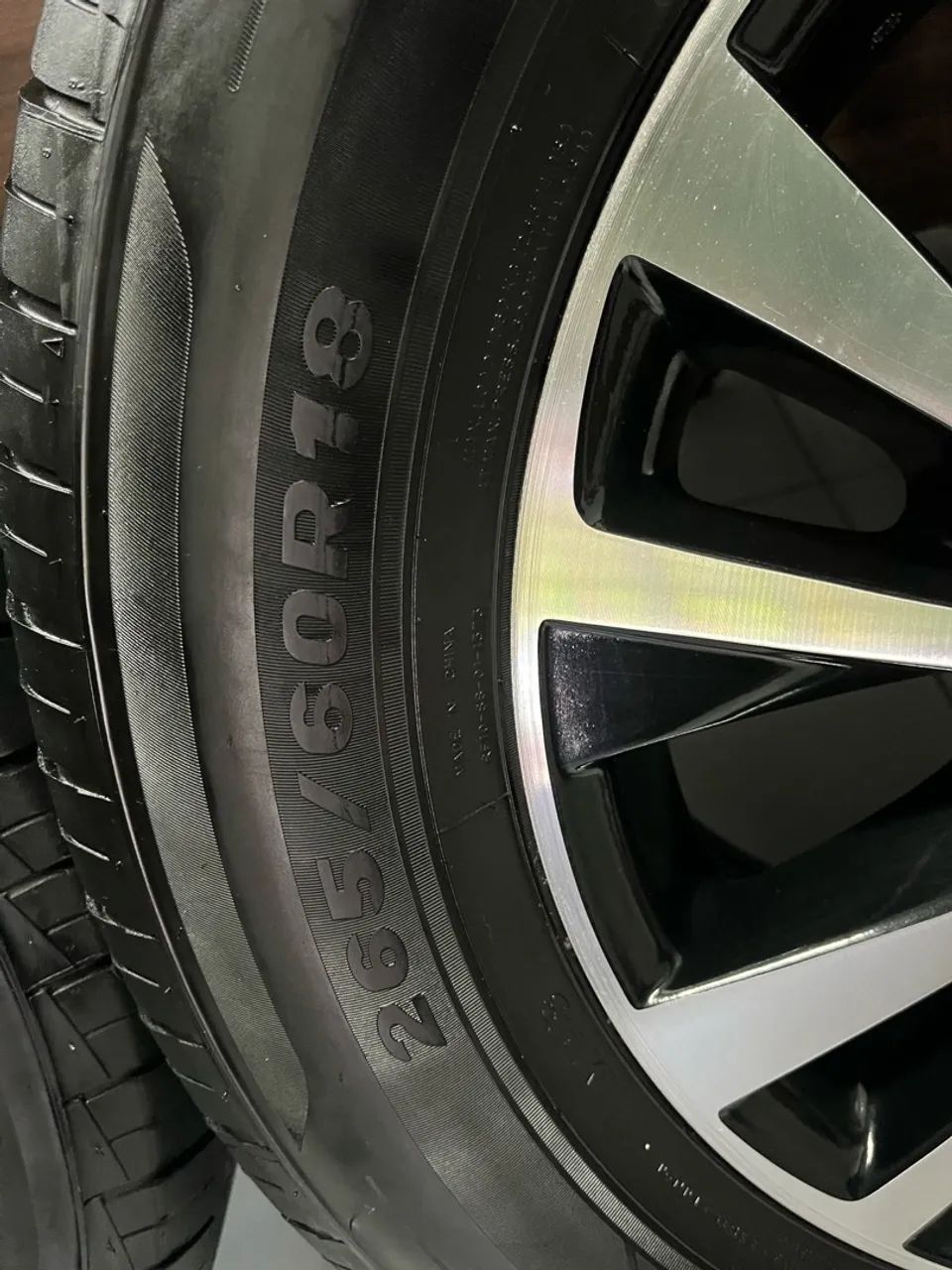 Rodas Toyota Hilux  Aro 18 + Pneus  - Foto 2