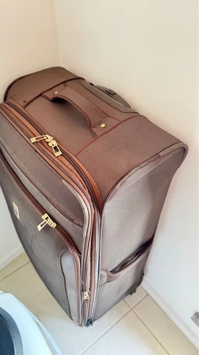 Mala grande de Viagem London Fog 23kg novíssima  - Foto 6