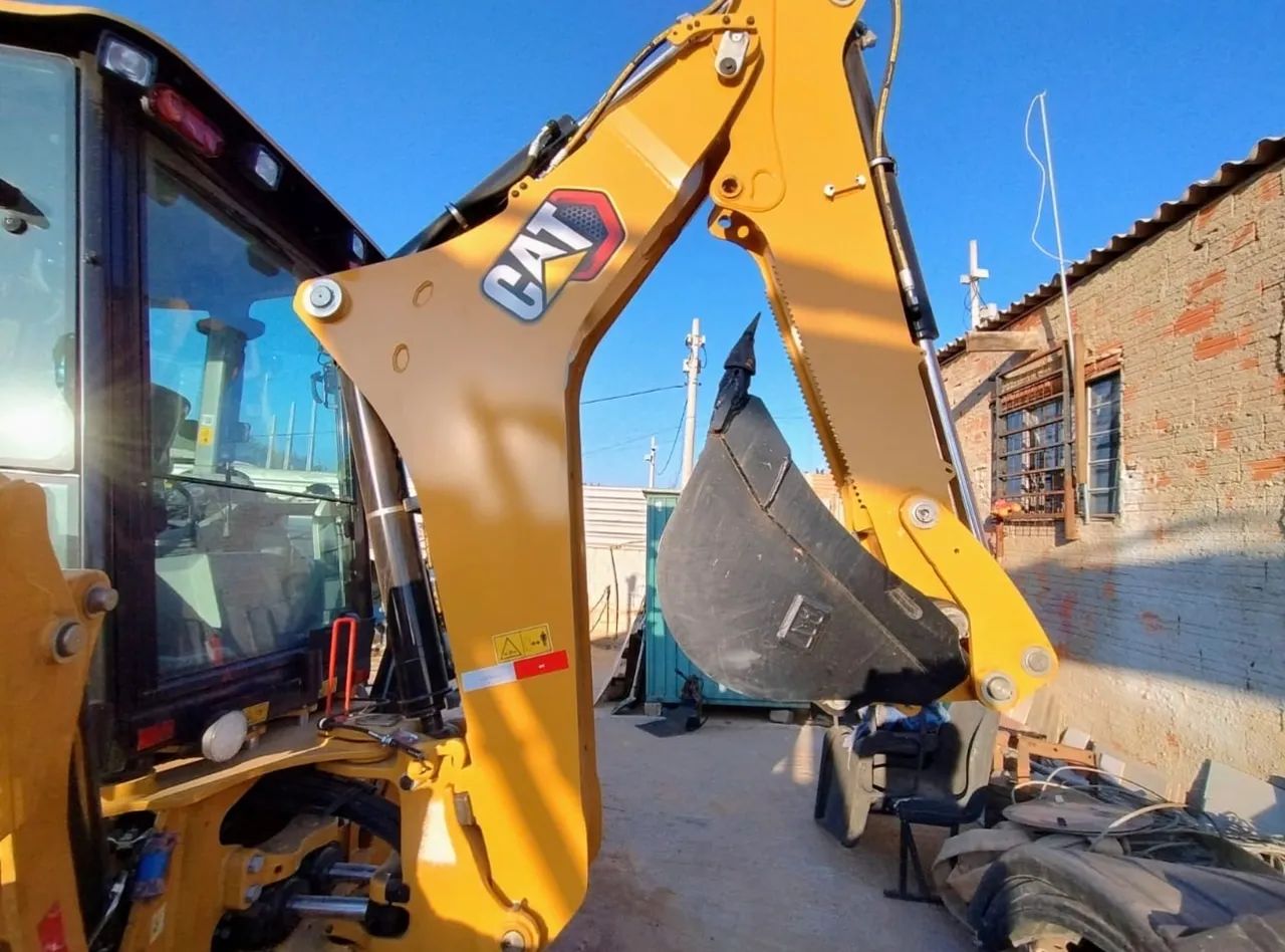 Retroescavadeira Caterpillar 416 ano 2025, 4x4, 0 hora, sem uso, em SP - Foto 4