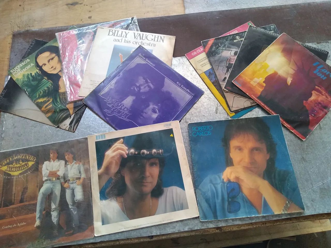 12 discos variados.64276695792641120