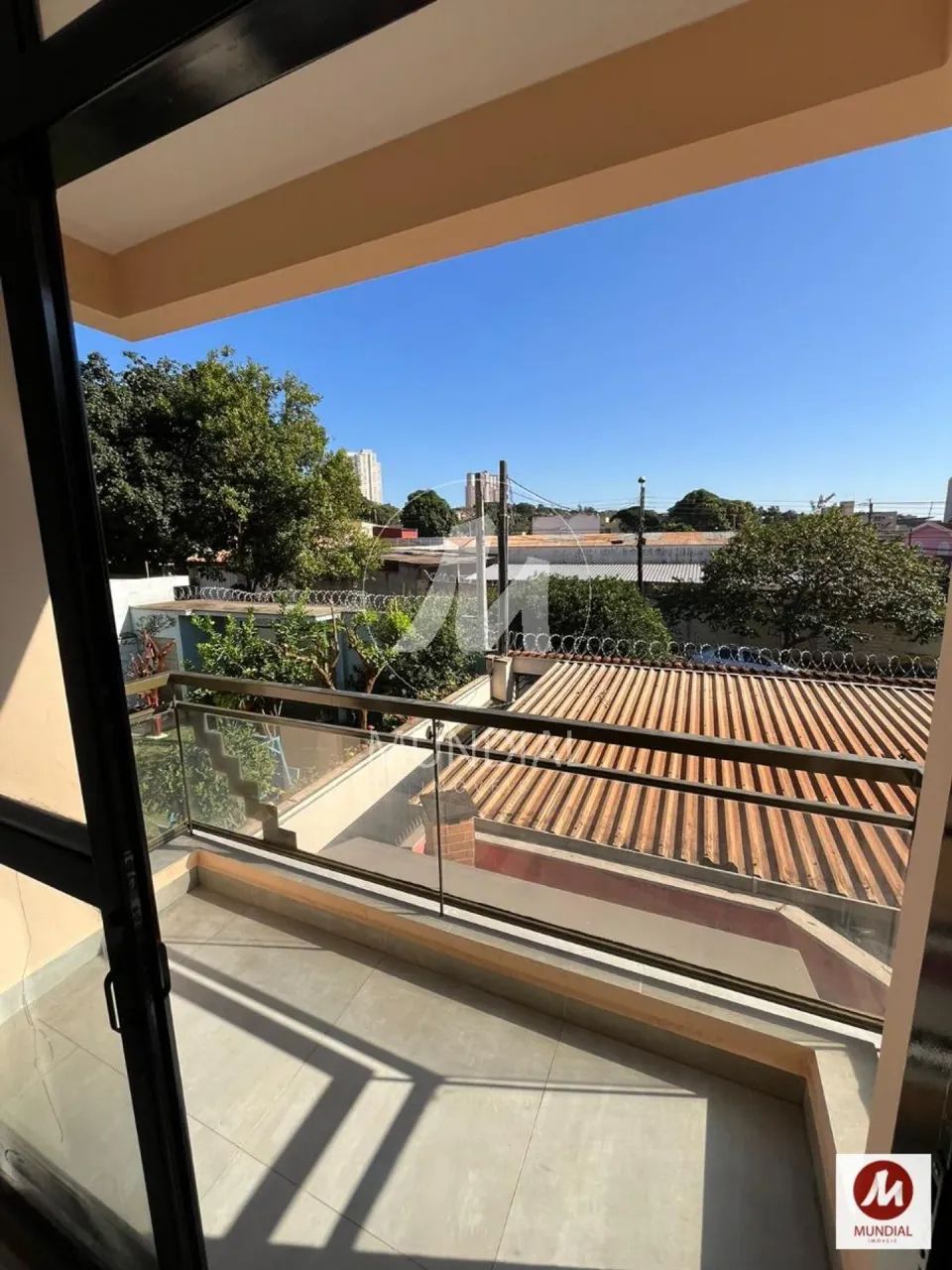 Apartamento (tipo - padrao) 2 dormitórios, cozinha planejada, em condomínio fechado - Foto 3