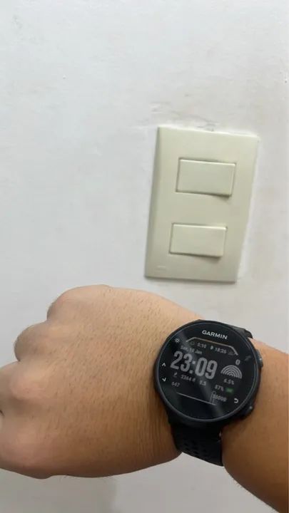 Smartwatch Garmin Forerunner 235