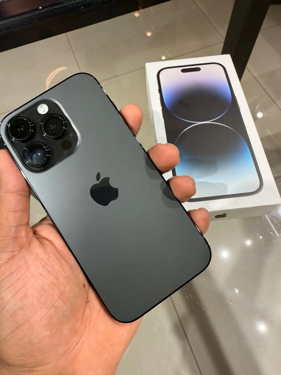 iPhone 14 Pro 256 sem detalhes