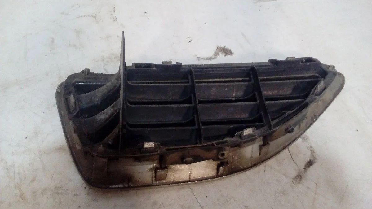 Grade Capo Cromado Renault Megane 2003 Esquerdo - Foto 4