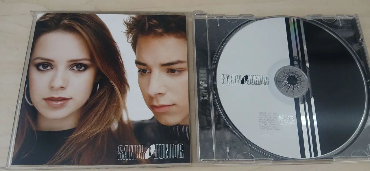 CD Sandy e Júnior 2001 O Amor faz complete sua coleção  - Foto 2