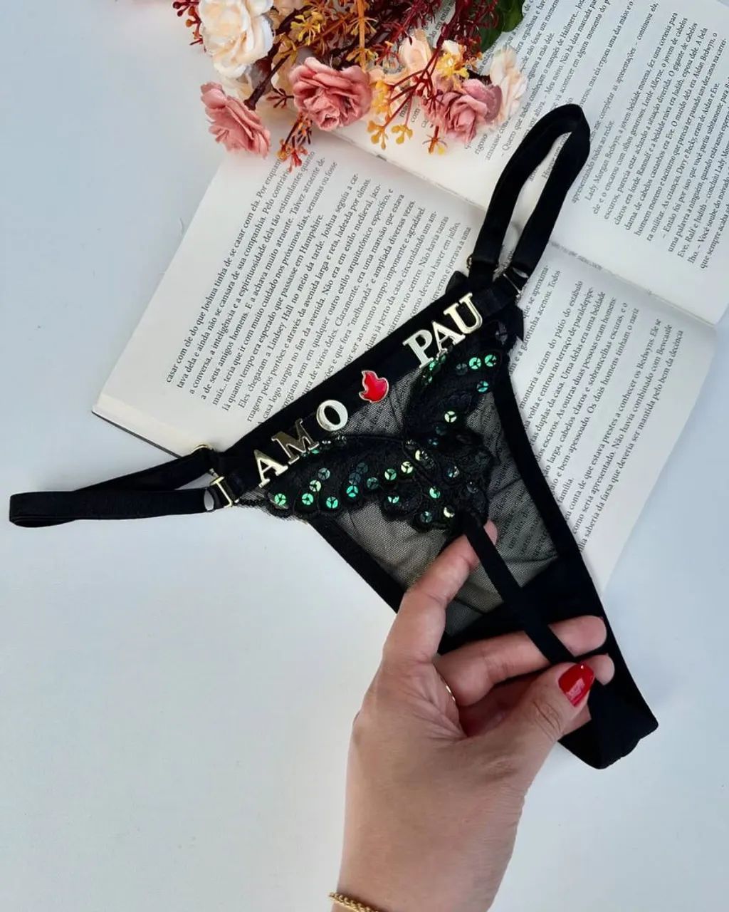 Calcinha Personalizável Borboleta de renda com detalhes em dourado