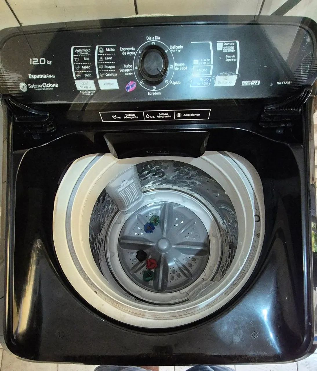 Vendo máquina de lavar Panasonic modelo NA-F120B1TA 12kg - Foto 2