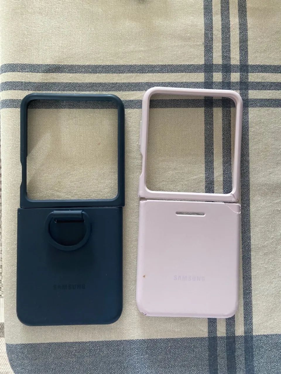 Capa original para Celular Samsung Flip 5 com Ring - Foto 3