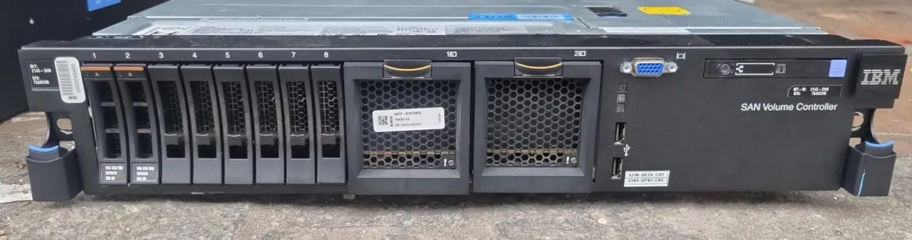  ibm san volume controller mt 2135-dh8