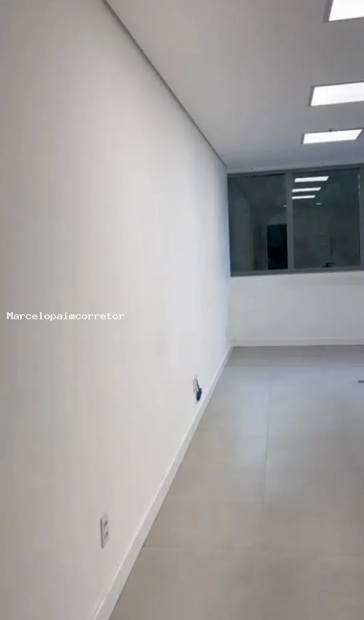 Sala Comercial para Venda em Florianópolis, Saco Grande, 1 banheiro