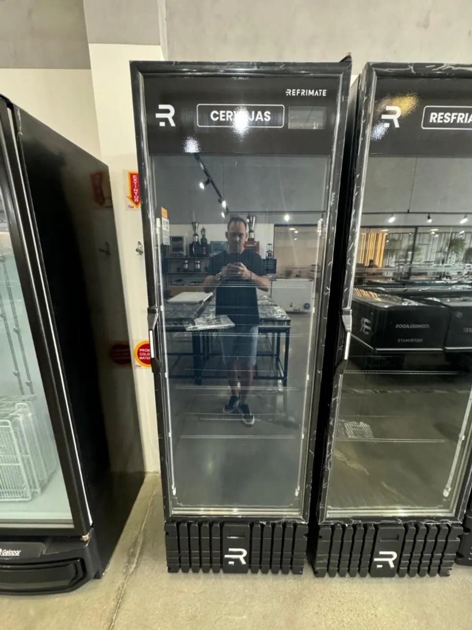 Visa Cooler Cerveja 570L Porta de Vidro nova com garantia