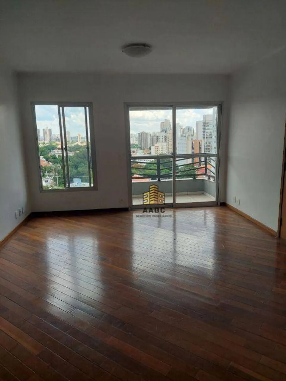 Bosque da Saúde - apartamento de 3 dormitórios sendo 1 suíte, 2 vags de garagem e lazer