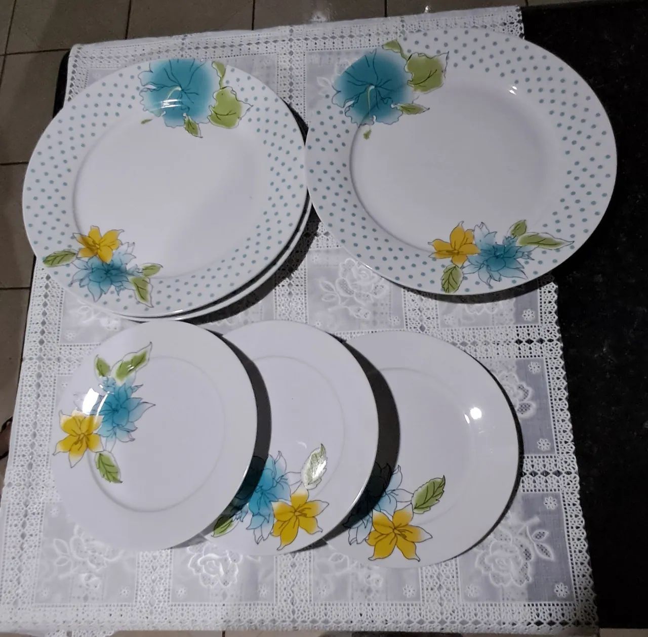 Jogo de pratos com flores 6u - Foto 2
