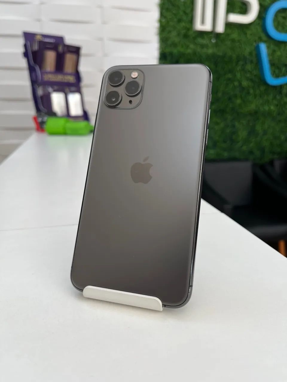 Apple iPhone 11 Pro Max - 256GB Grafite - Celulares e Smartphones