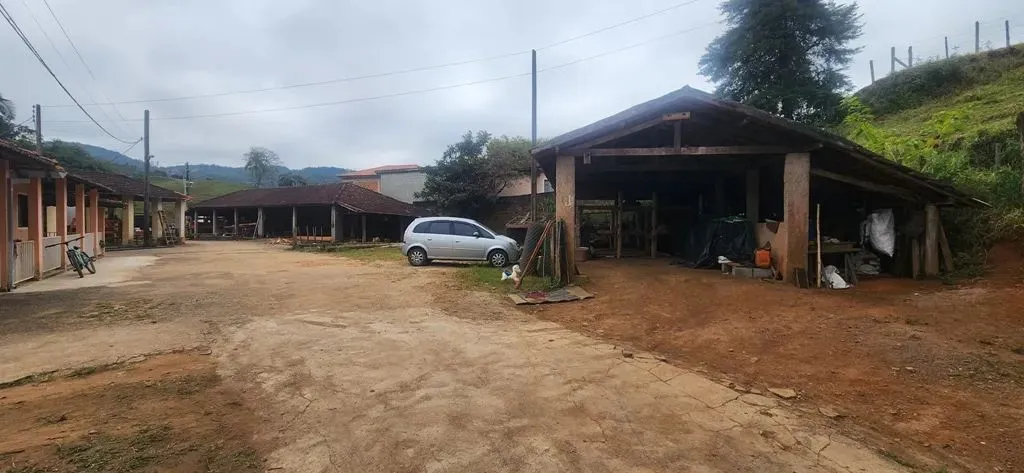 Imóvel para venda tem 1196 metros quadrados em Boa Vista - Igaratá - SP