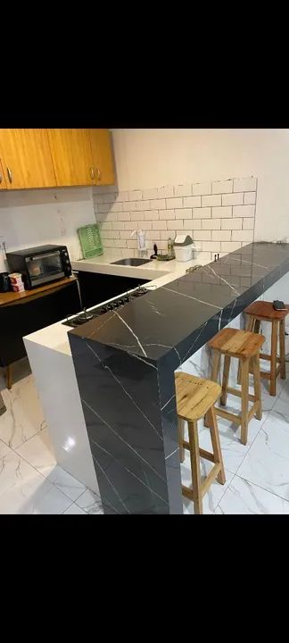 Pias, bancadas, nichos, lavatórios esculpidos no porcelanato 